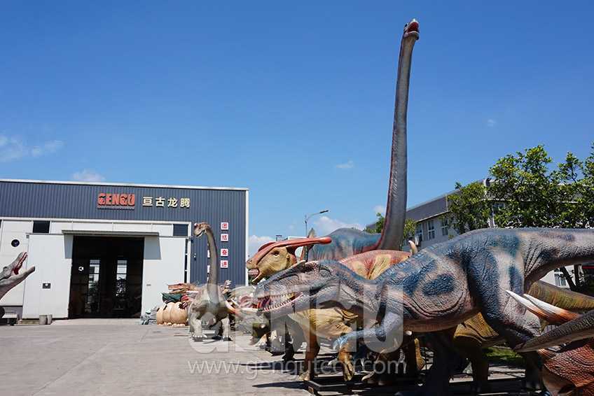 亘古龙腾:全世界大型的仿真恐龙制造商